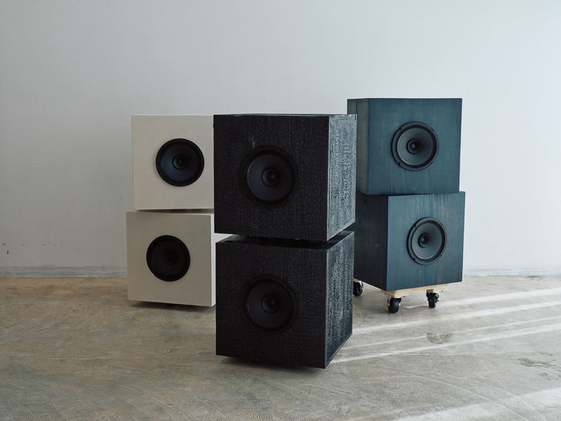 Indigo-dyed and washi-surfaced speaker elements