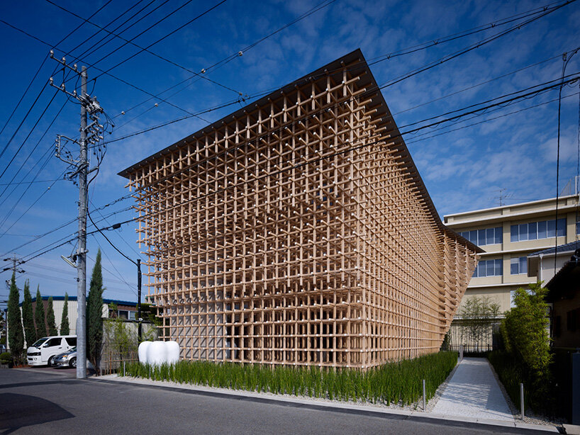 Timber and local material in Kuma's work