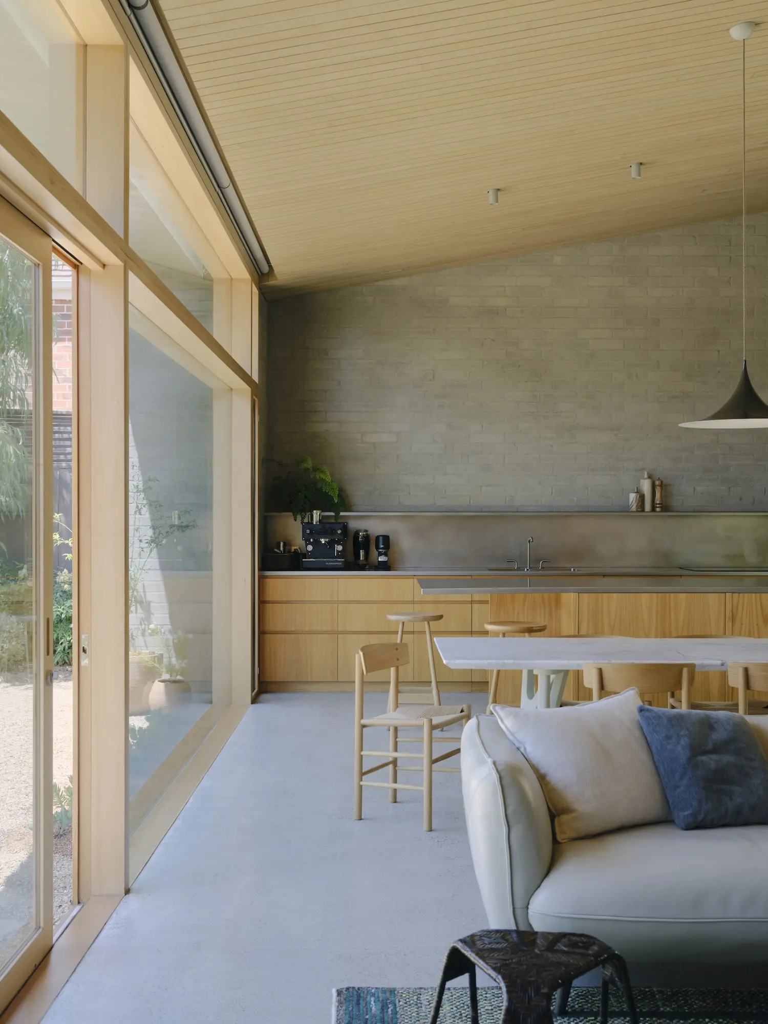 Hislop Hill House turns inward to a series of landscaped courtyards