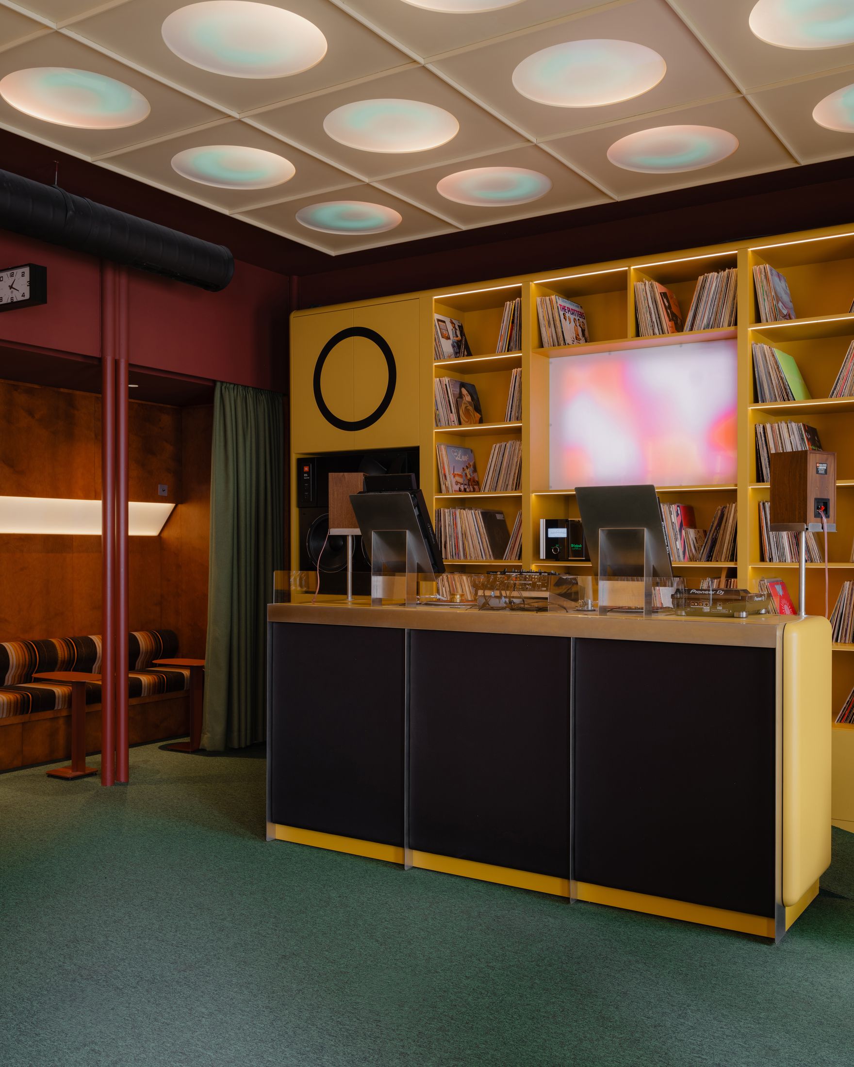 The main room at Esthetic Joys Embassy, Belgrade