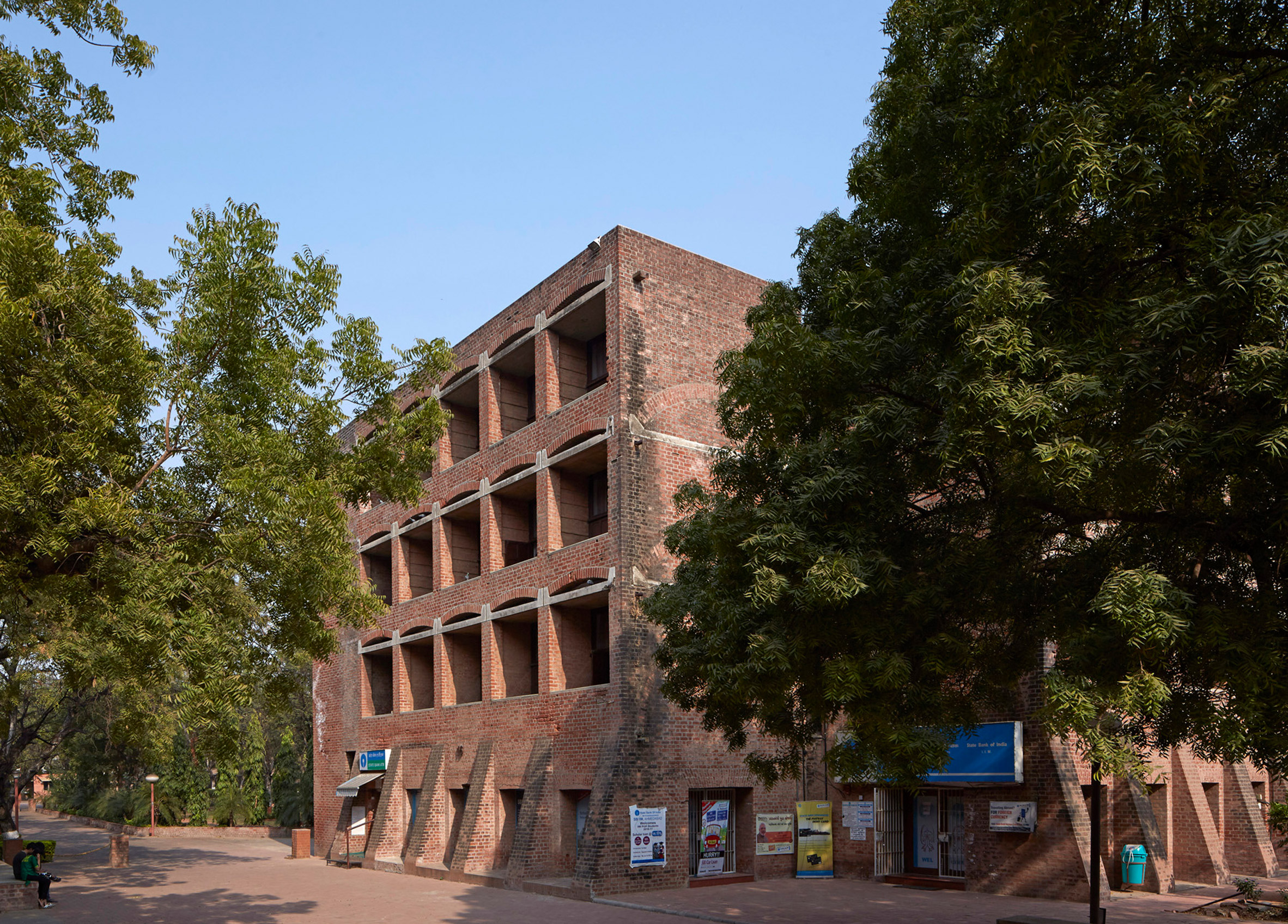Kahn's brick dormitory blocks at the Indian Institute of Management Ahmedabad.