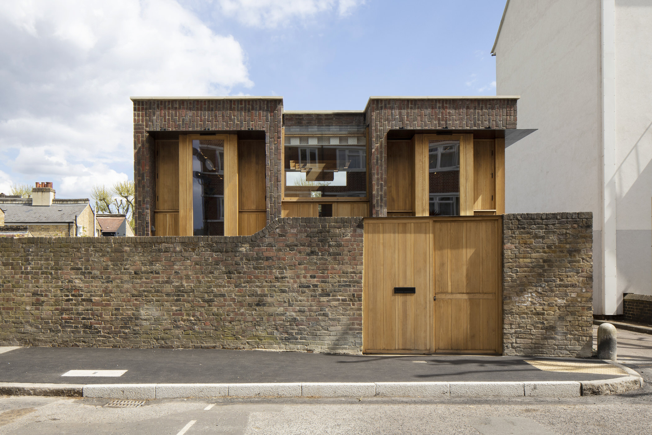 Brick bonding shifts to mark the stair core